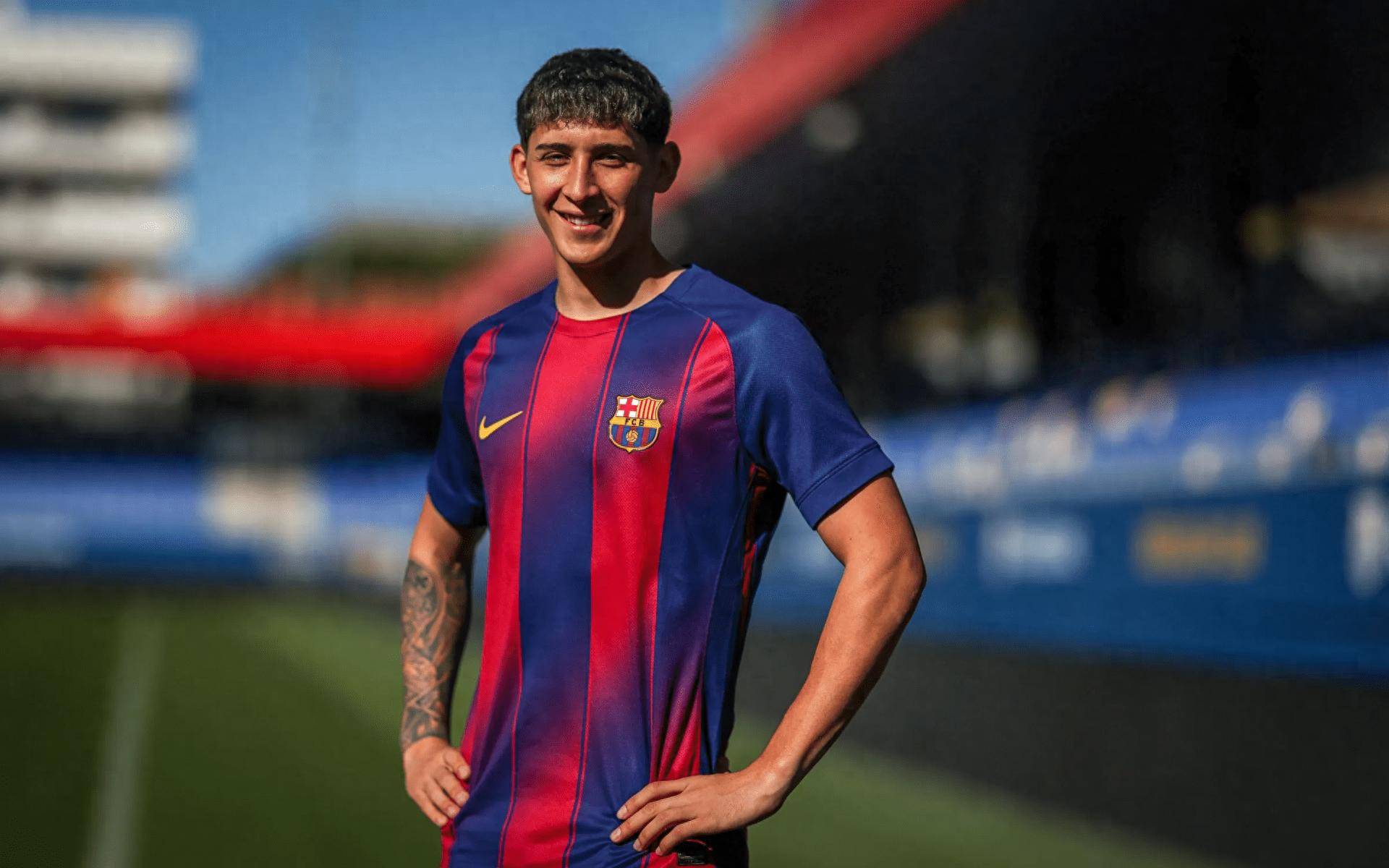 博彩-巴塞罗那最强后卫